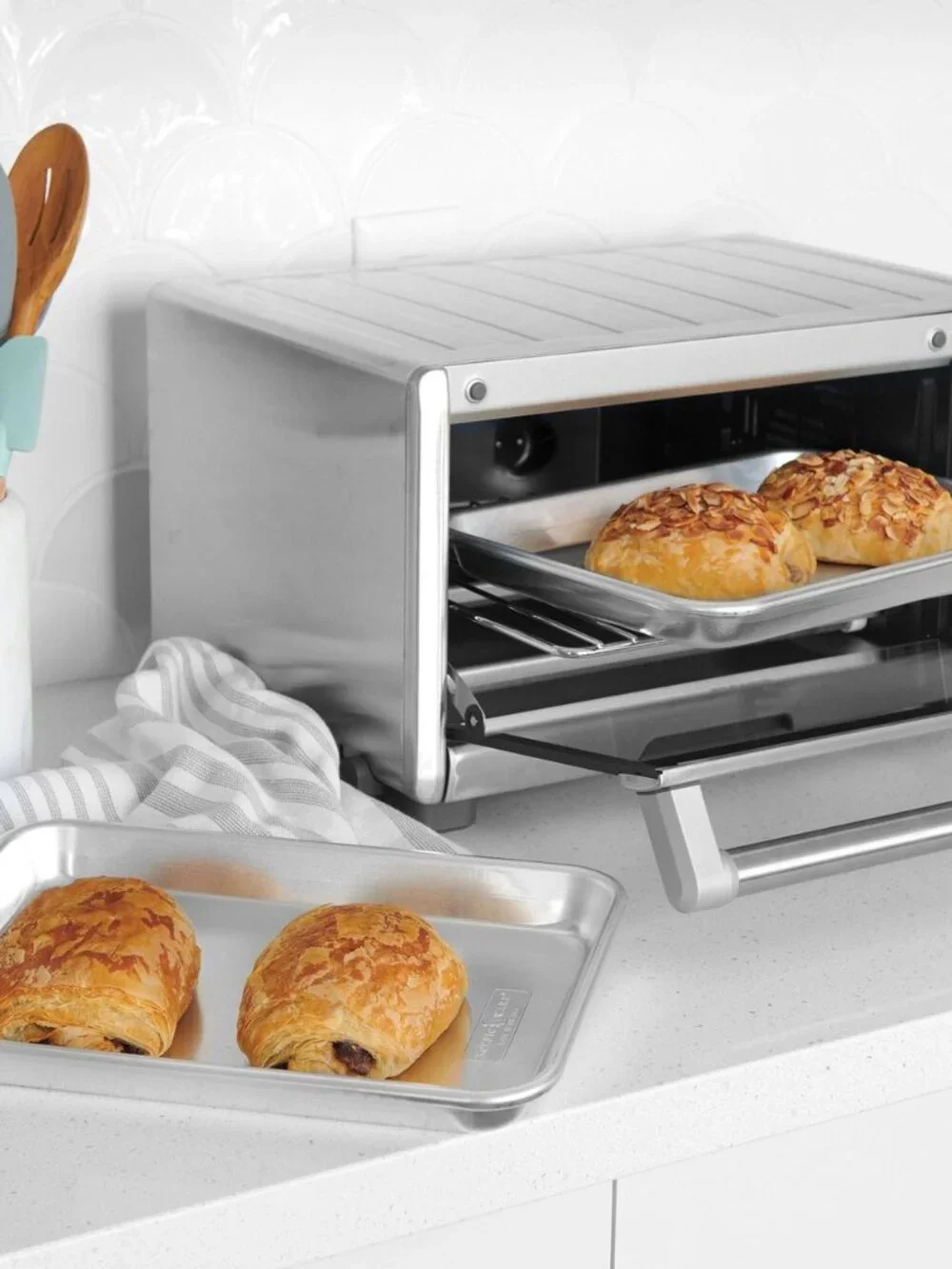 Nordic Ware Naturals Personal Size Baking Sheet Pans 4 Pack  Aluminum 8.2 x 11.4